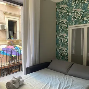 Apartament Riccioli, Katania